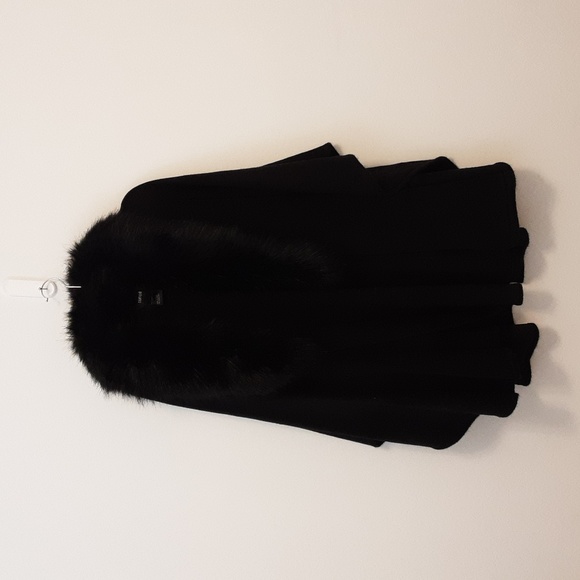 Surell- Faux Fur Trim Cape - Picture 3 of 6